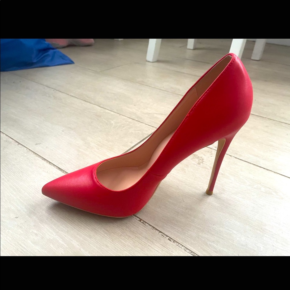 Red Heels